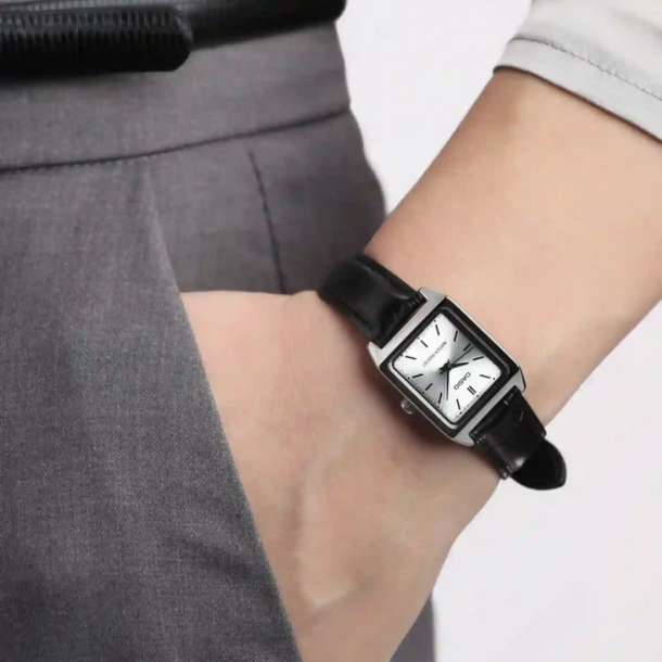 Casio Women LTP-V007L-7E1UDF