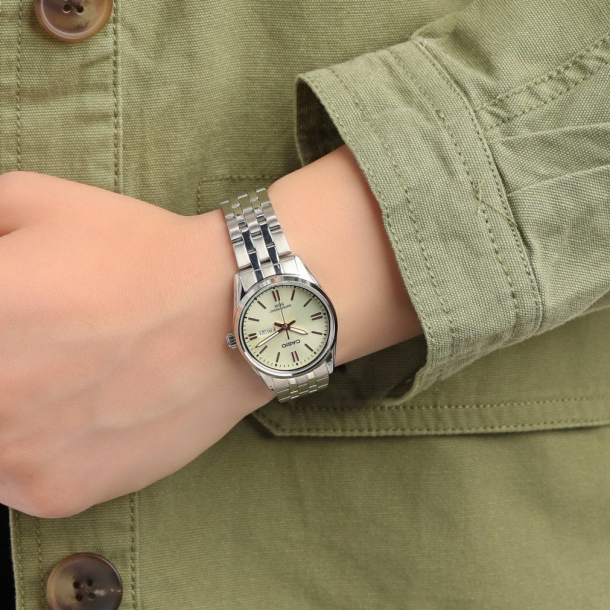 Casio Women LTP-1335D-9AVDF
