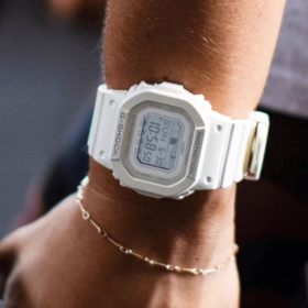 G-Shock Women GLX-S5600-7BDR 2