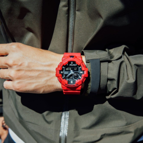 G-Shock GA-700-4ADR 2