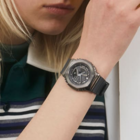 G-Shock Women GM-S2100B-8ADR 2