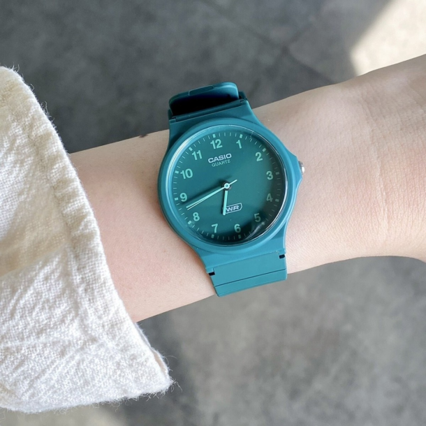 CASIO RESIN MQ-24B-3BDF