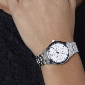 Casio Women LTP-E306D-7AVDF 2