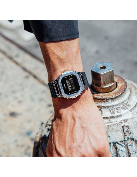 G-Shock GM-5600-1DR