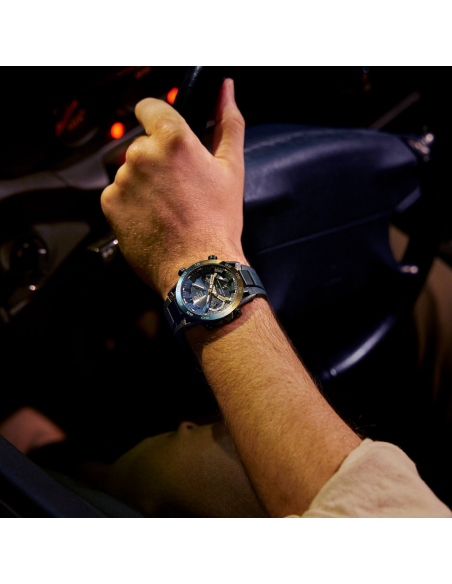 EDIFICE ECB-2000NP-1ADF